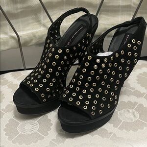 Steve Madden Black and Gold Platform Sandals size 10